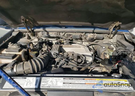 2000 Ford Explorer Limited z USA, uszkodzony, nr VIN 1FMZU65P0YZB84993